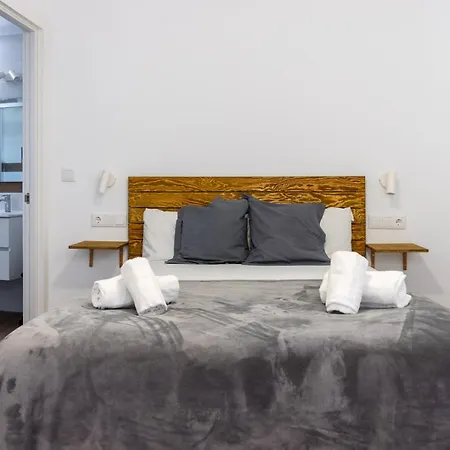 Apartment Fun Building By Homeabout Malaga